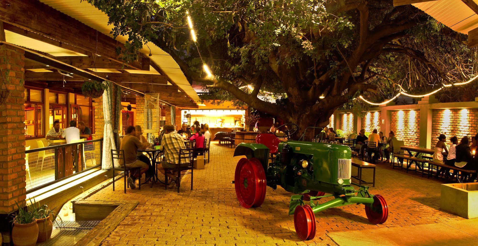 Casa Forno Country Hotel Otjiwarongo Exterior photo